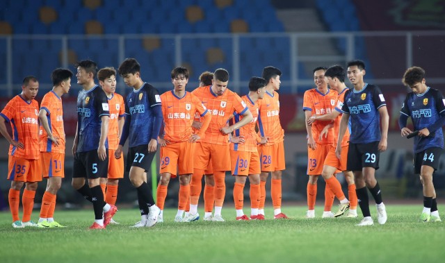 金年会体育-德甲球队文案爱情：足球与情感的交织